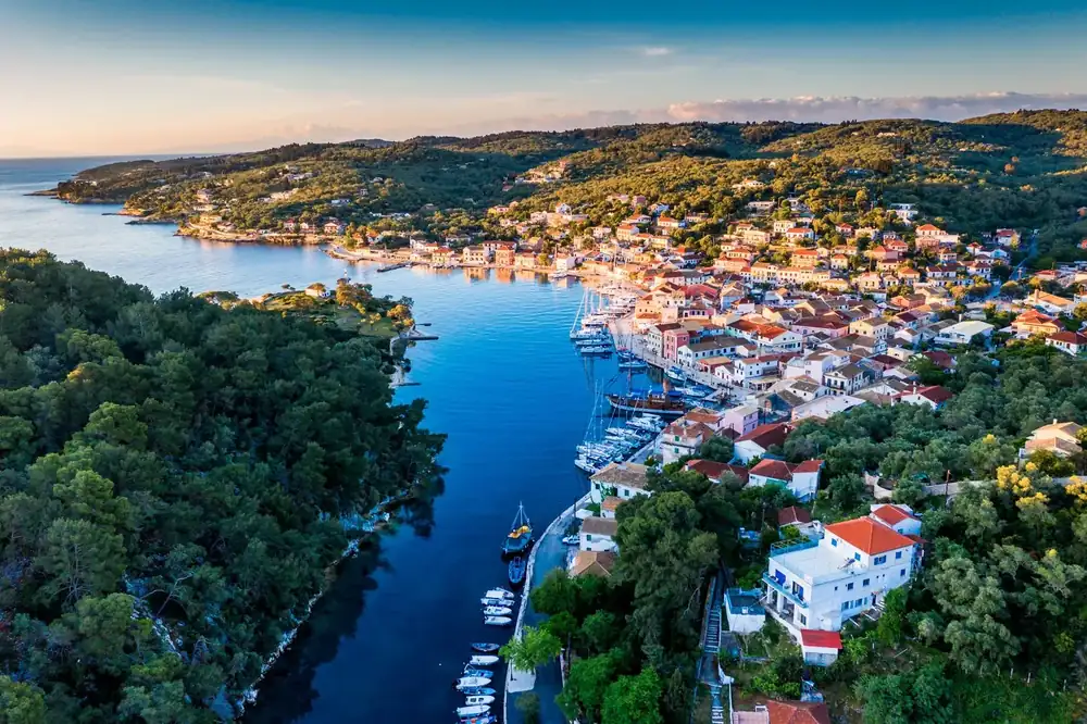 Paxos Antipaxos